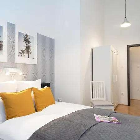 Ultra Central Large Stylish Apartment Budapest Exterior photo