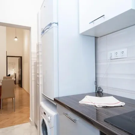 Ultra Central Large Stylish Apartment Budapest Exterior photo